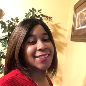 Meet your Posher, Candace